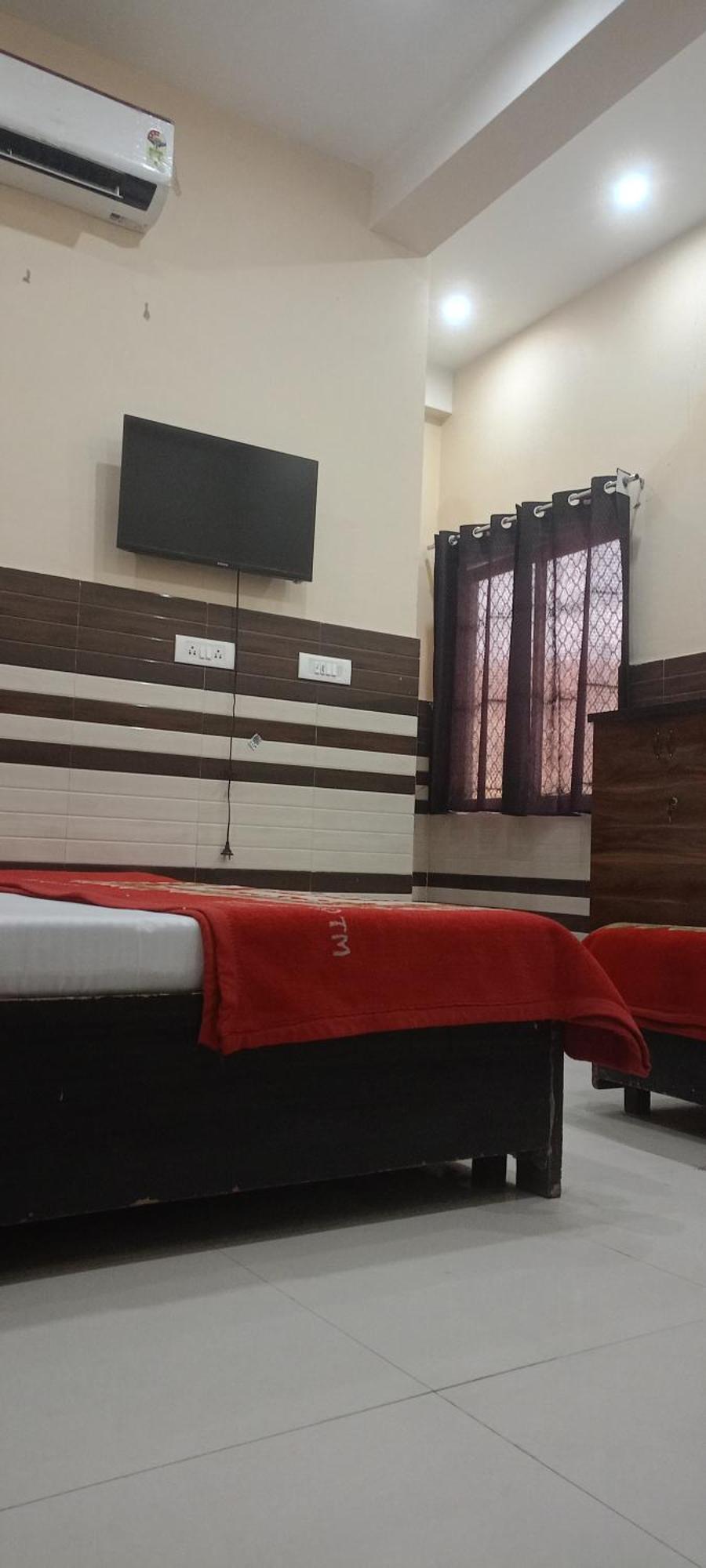 New Gayatri Palace Near Prem Mandir Vrindāvan المظهر الخارجي الصورة