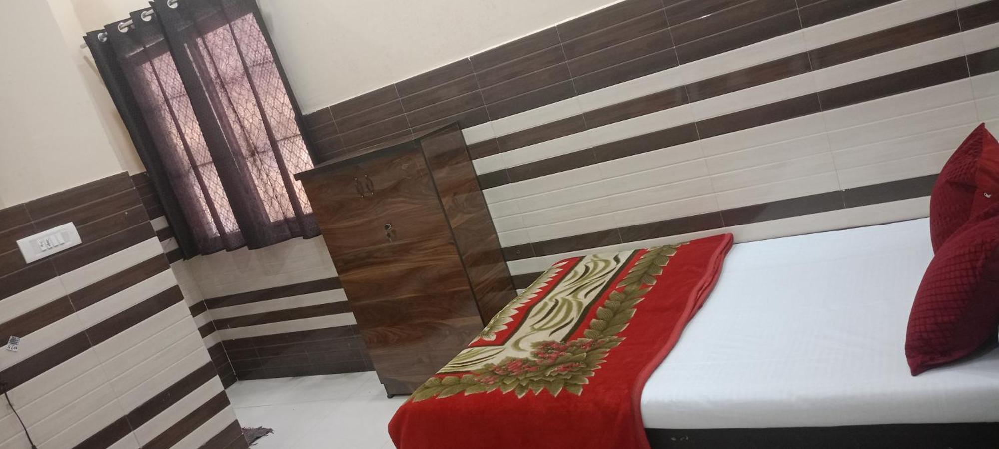 New Gayatri Palace Near Prem Mandir Vrindāvan المظهر الخارجي الصورة