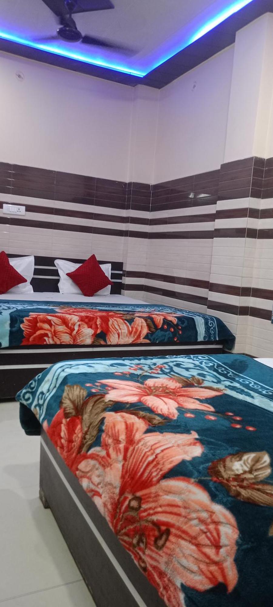 New Gayatri Palace Near Prem Mandir Vrindāvan المظهر الخارجي الصورة