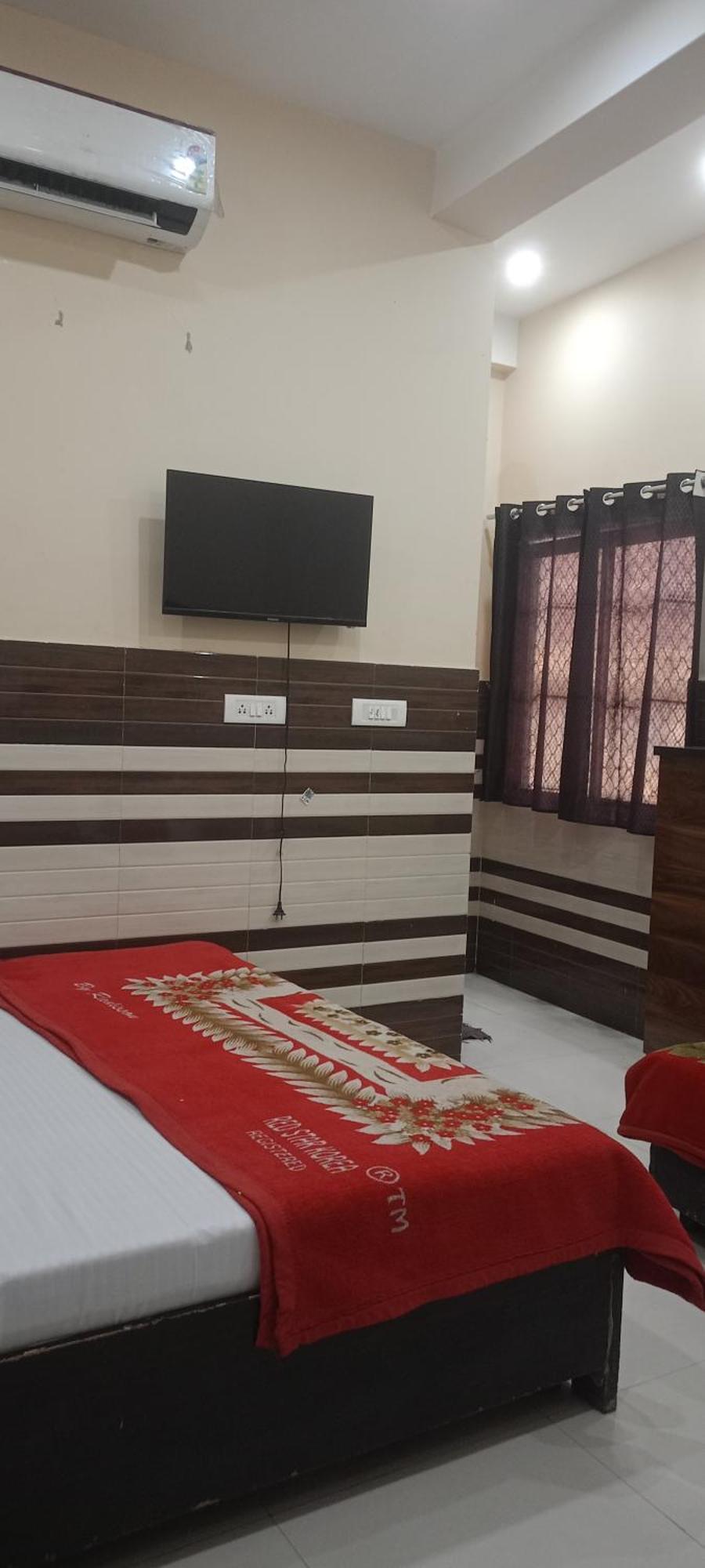 New Gayatri Palace Near Prem Mandir Vrindāvan المظهر الخارجي الصورة