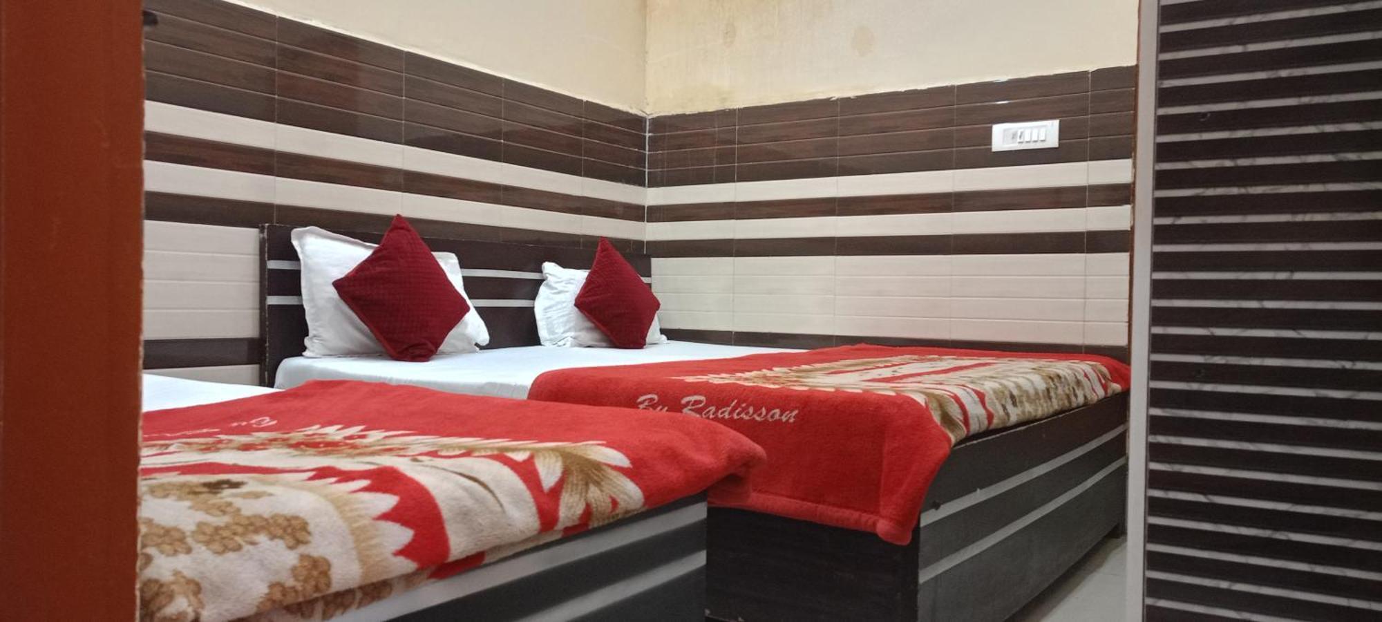 New Gayatri Palace Near Prem Mandir Vrindāvan المظهر الخارجي الصورة