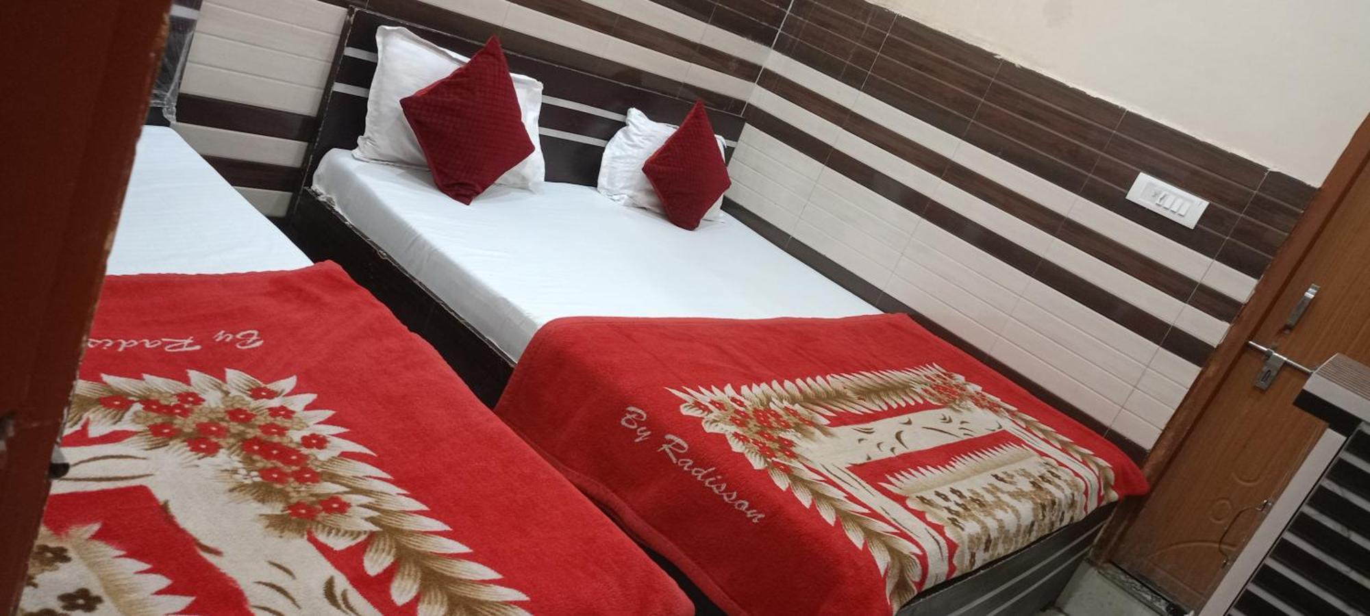 New Gayatri Palace Near Prem Mandir Vrindāvan المظهر الخارجي الصورة