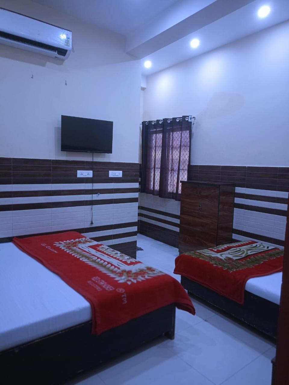 New Gayatri Palace Near Prem Mandir Vrindāvan المظهر الخارجي الصورة